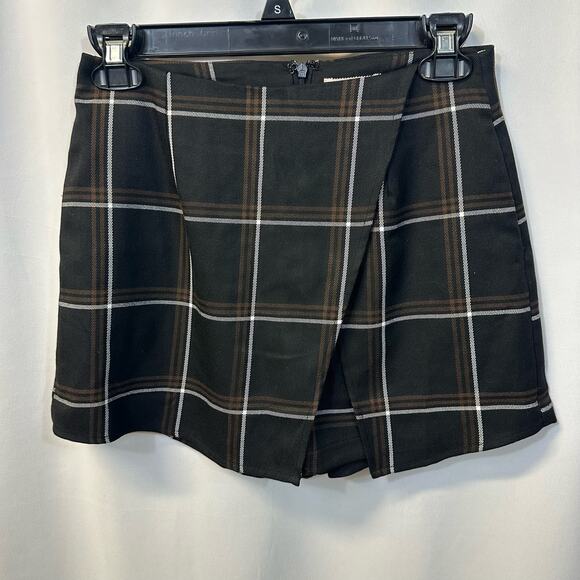 Mi Ami Francesca's Plaid Black Brown Academia Mini Skort Back Zip XS NWT - Picture 1 of 6
